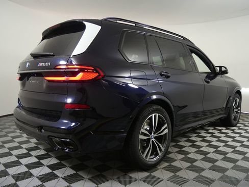 Used 2026 BMW X7 M60i image 3