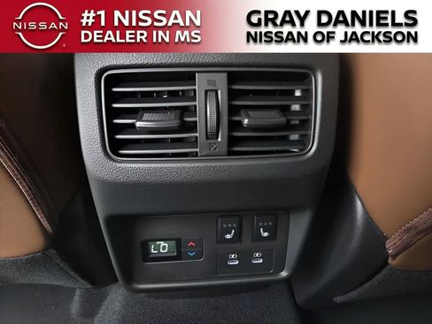 New 2026 Nissan Rogue Platinum w/ Platinum Premium Package image 17