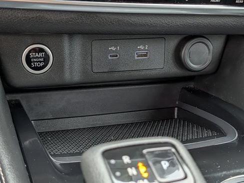 Used 2023 Nissan Rogue SL w/ SL Premium Package FWD image 16