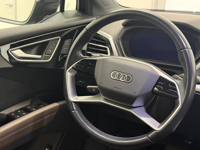 Used 2024 Audi Q4 e-tron Premium AWD/4WD image 11