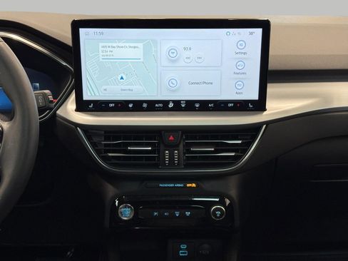 Used 2023 Ford Escape Platinum w/ Class II Trailer Tow Package image 18