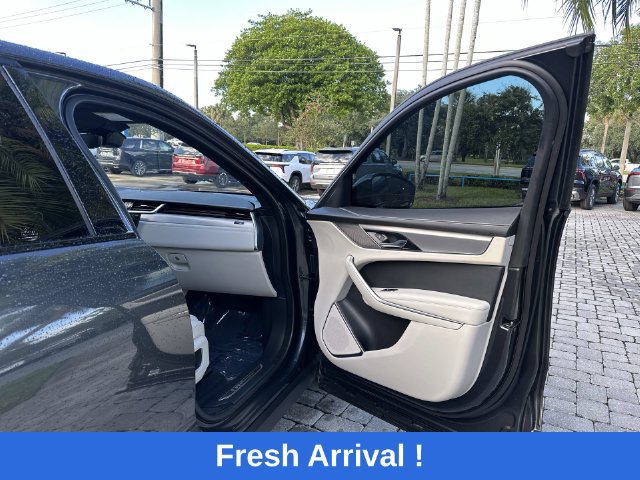 Used 2023 Jaguar F-PACE R-Dynamic S AWD/4WD image 23