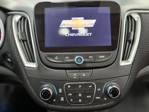 Used 2024 Chevrolet Malibu LT image 29