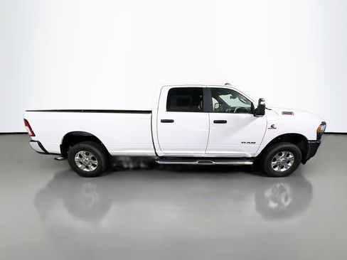 Used 2024 RAM 3500 Big Horn image 3