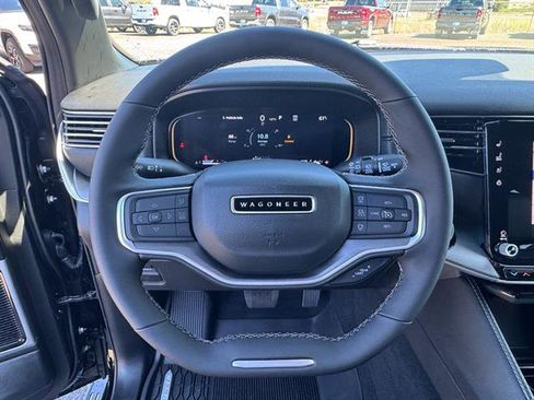 New 2025 Jeep Wagoneer Series III w/ Premium Group I image 41