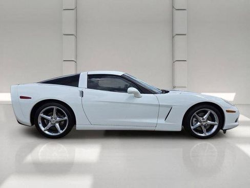 Used 2012 Chevrolet Corvette Coupe w/ 2LT Preferred Equipment Group RWD image 6