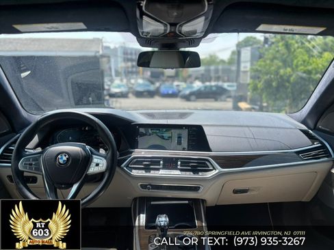 Used 2019 BMW X7 xDrive50i w/ Premium Package AWD/4WD image 17