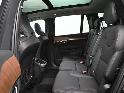 New 2025 Volvo XC90 B6 Plus w/ Protection Package Premier AWD/4WD image 26