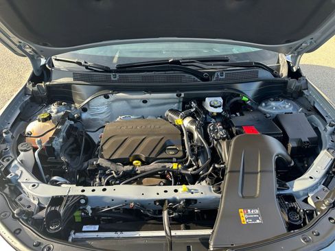 Used 2025 Buick Envista Preferred image 33
