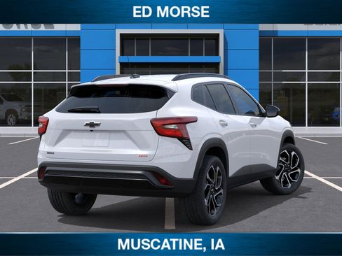 New 2026 Chevrolet Trax RS w/ Driver Confidence Package FWD image 4