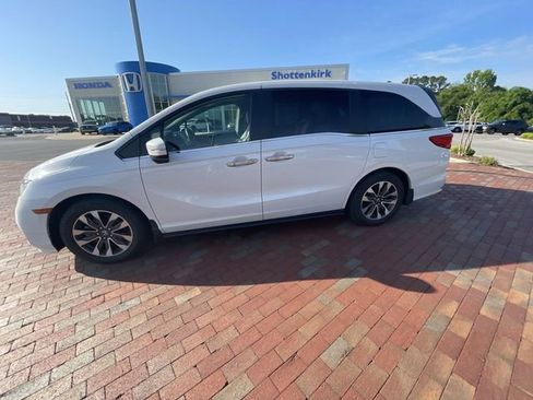 Certified 2023 Honda Odyssey EX-L image 13