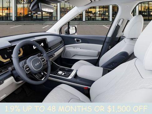 New 2026 Kia Carnival EX image 18