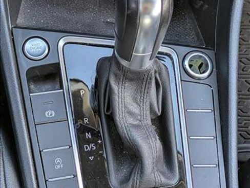 Used 2019 Volkswagen Jetta SEL FWD image 13