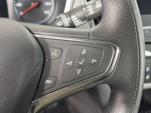 Certified 2021 Chevrolet Equinox LS image 29