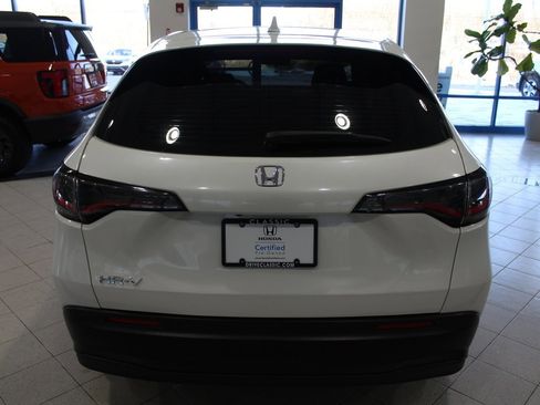 Certified 2023 Honda HR-V LX image 6