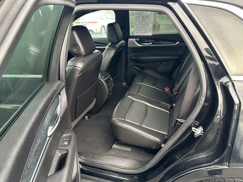 Used 2023 Cadillac XT5 Premium Luxury image 14
