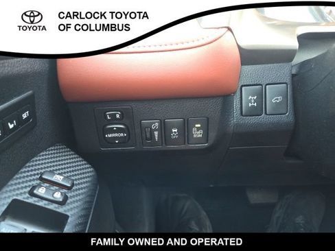Used 2013 Toyota RAV4 Limited AWD/4WD image 28
