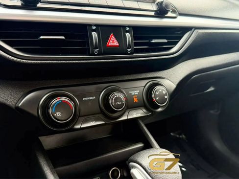 Used 2022 Kia Forte LXS FWD image 21