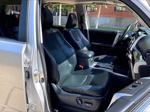 Used 2014 Toyota 4Runner Limited RWD image 10