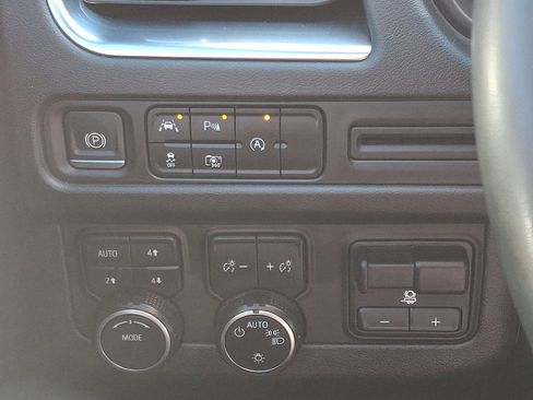 Used 2023 Chevrolet Tahoe RST w/ Luxury Package image 26