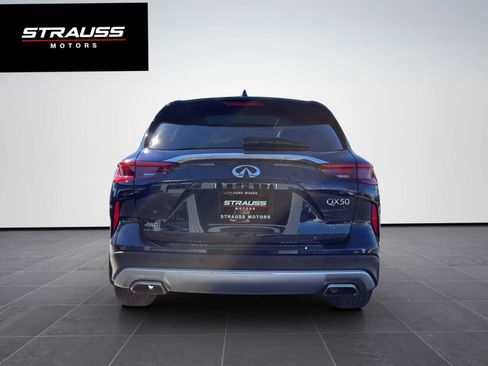 Used 2019 INFINITI QX50 Essential w/ Premium Heat Package image 8