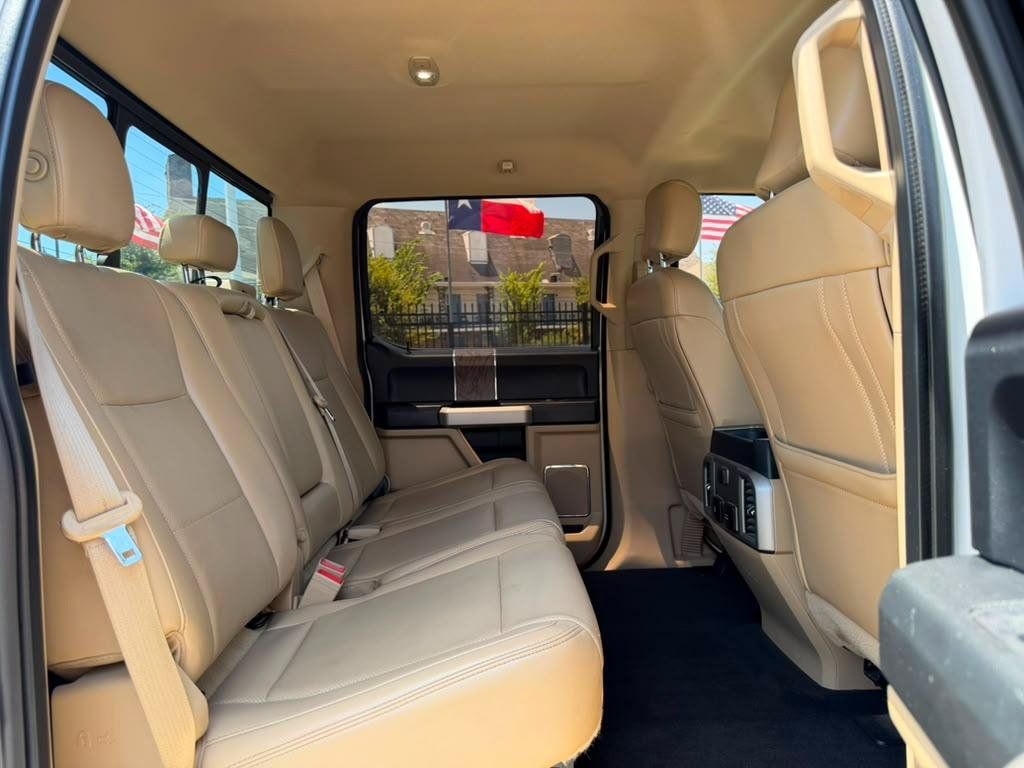Used 2018 Ford F250 Lariat w/ Lariat Ultimate Package AWD/4WD image 16