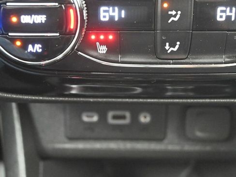 Used 2023 Buick Encore GX Select w/ Sport Touring Package image 21