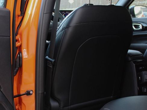 New 2026 Jeep Compass Latitude image 16