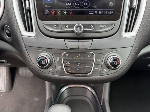 Used 2023 Chevrolet Malibu LT image 17