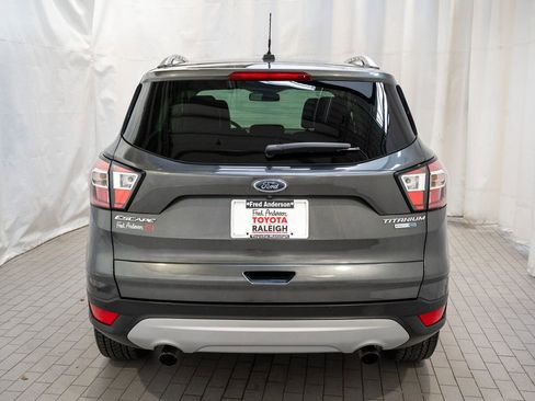 Used 2017 Ford Escape Titanium image 4