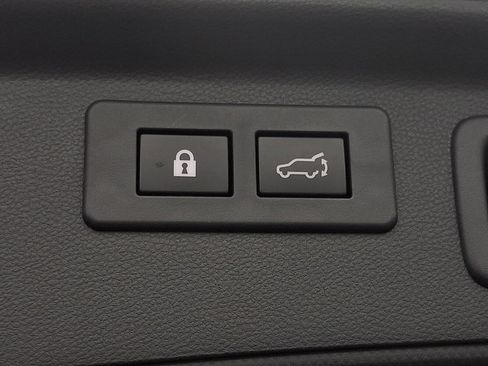 Certified 2023 Subaru Forester Premium image 32