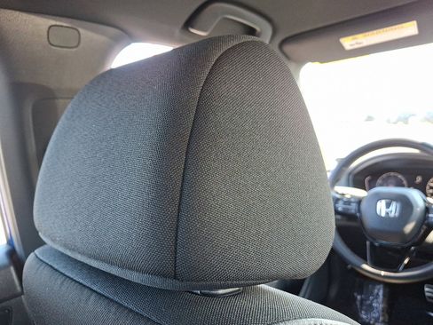 Used 2023 Honda Civic Sport image 9