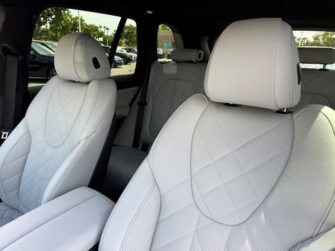 Used 2026 BMW X5 sDrive40i w/ Premium Package RWD image 22