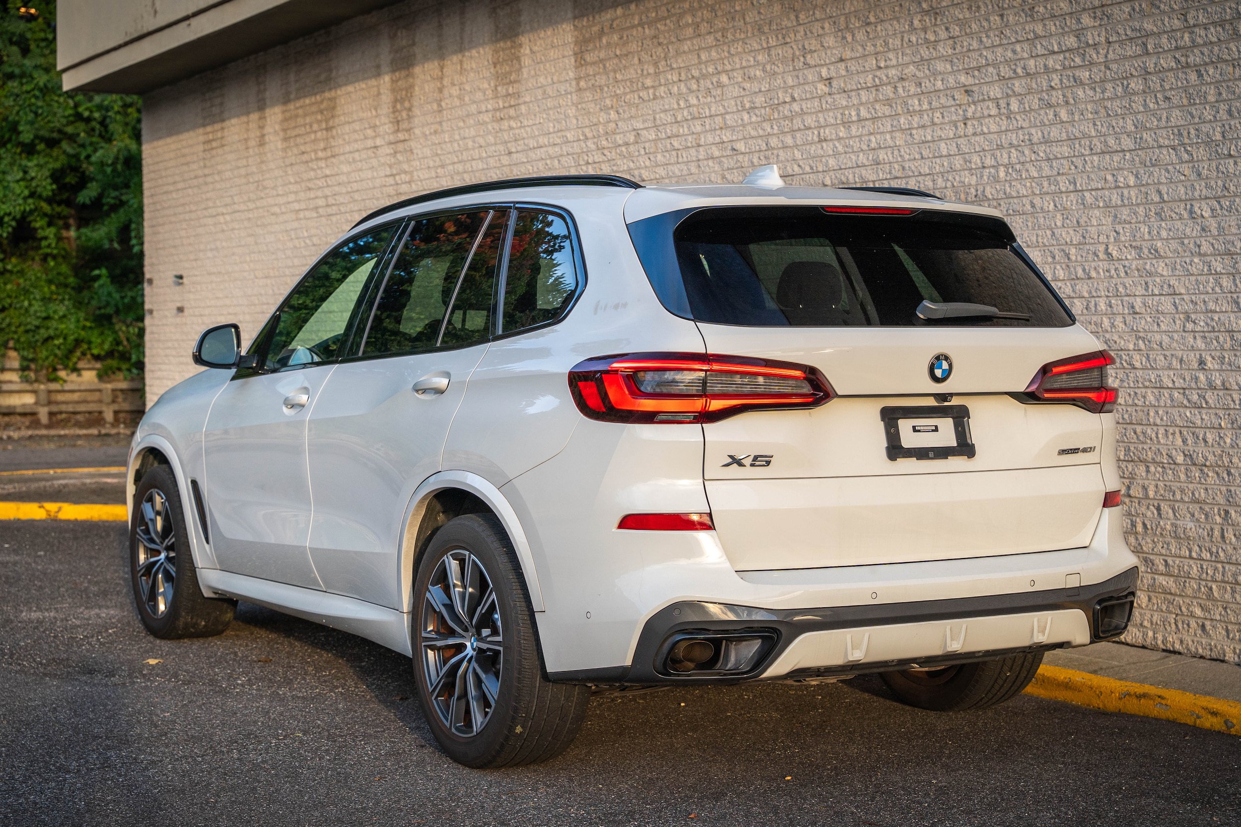Used 2022 BMW X5 sDrive40i w/ M Sport Package RWD image 5