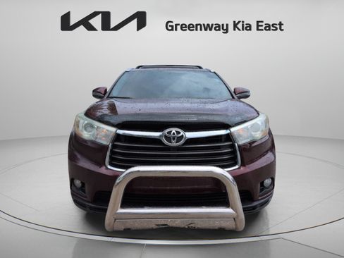 Used 2016 Toyota Highlander XLE AWD/4WD image 10