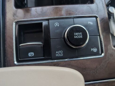 Used 2018 Lincoln Navigator Reserve w/ Technology Package image 27