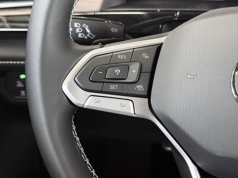 New 2026 Volkswagen Atlas SE FWD image 13