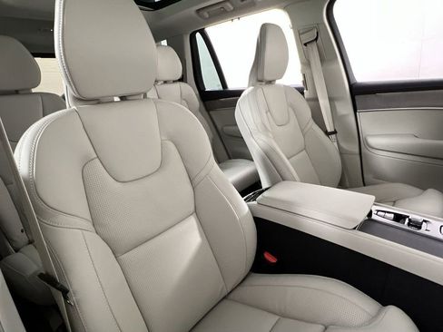 New 2026 Volvo XC90 B6 Ultra w/ Protection Package image 24