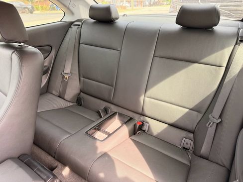 Used 2009 BMW 135i Coupe RWD image 10
