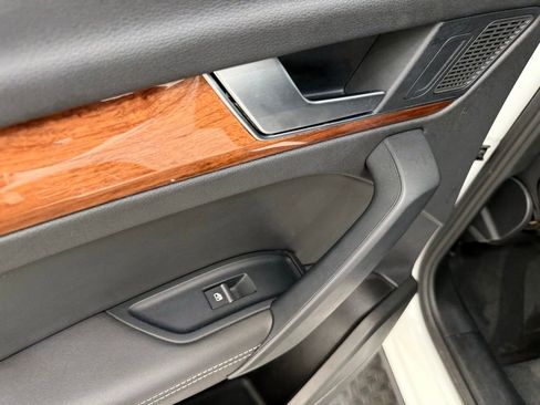 Used 2023 Audi Q5 2.0T Premium Plus image 19