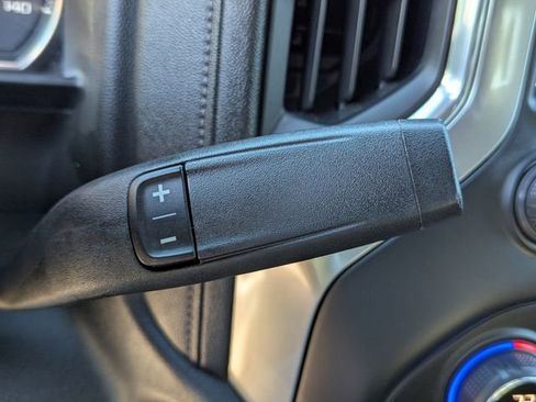 Used 2022 Chevrolet Silverado 1500 RST image 9