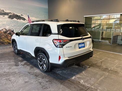 Used 2025 Subaru Forester Limited image 28