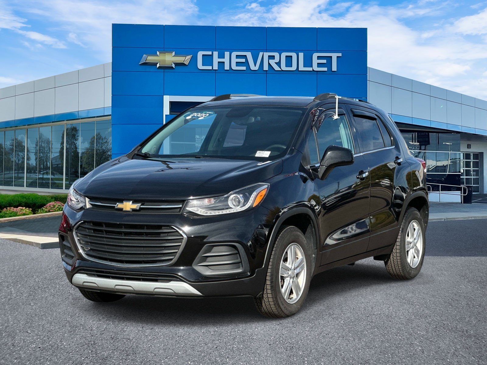 Certified 2020 Chevrolet Trax LT w/ LT Convenience Package AWD/4WD image 6