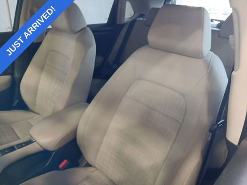 Used 2024 Honda HR-V LX image 6