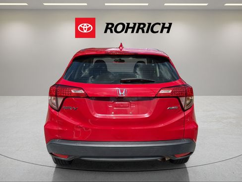 Used 2016 Honda HR-V LX image 7