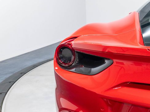 Used 2016 Ferrari 488 GTB RWD image 64