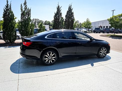Used 2022 Chevrolet Malibu RS FWD image 11