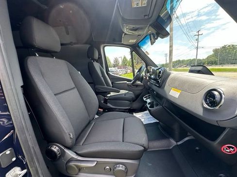 New 2026 Mercedes-Benz Sprinter 2500 image 19
