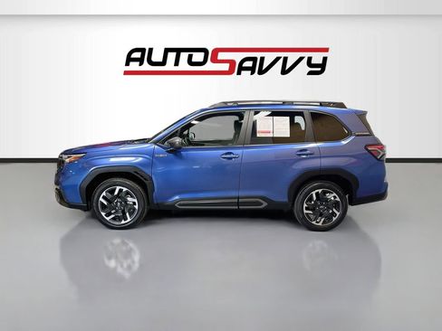 Used 2025 Subaru Forester Limited w/ Popular Package AWD/4WD image 4