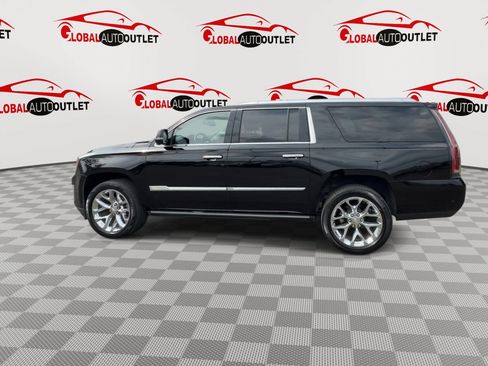 Used 2019 Cadillac Escalade ESV Premium Luxury RWD image 5